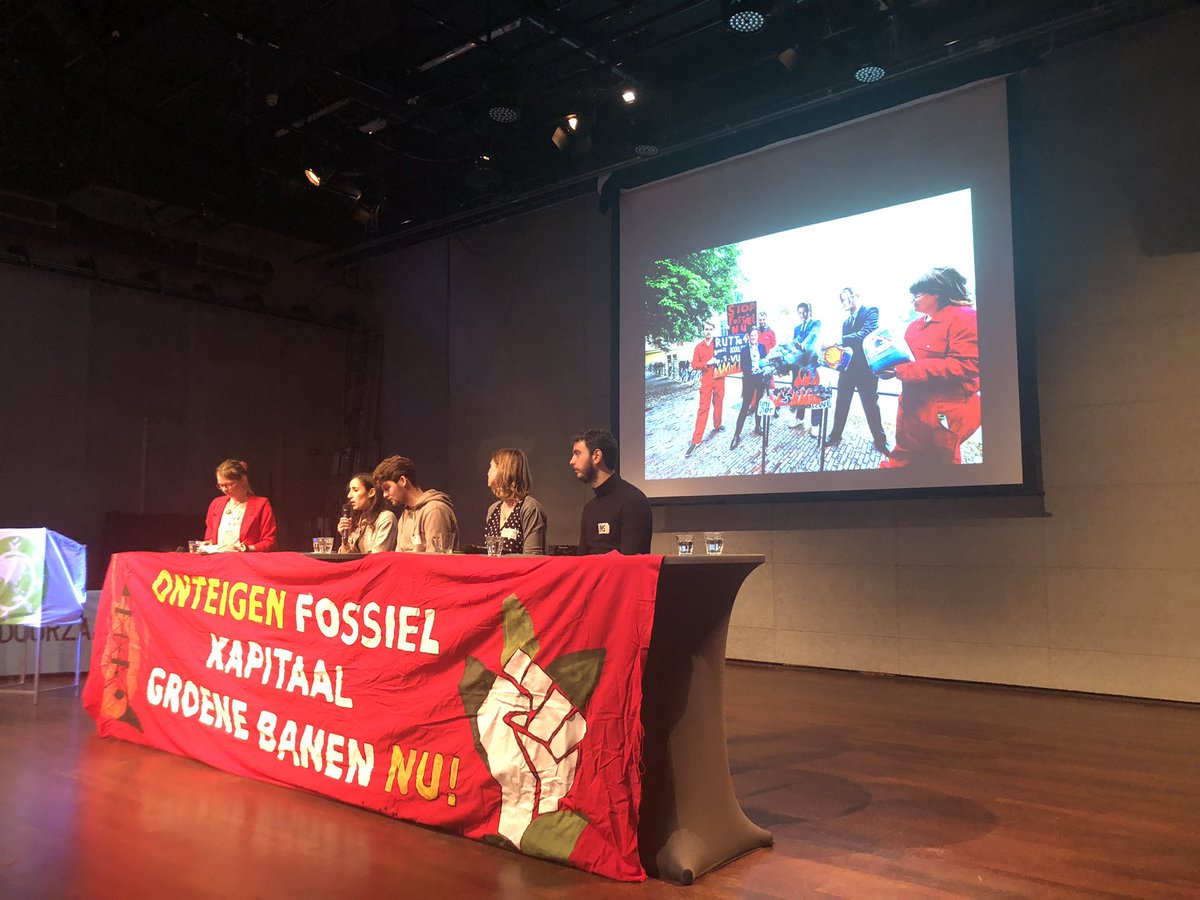 Nielsjongerius's tweet photo. Openingspanel van #KlimaatActieConferentie met @BasWeegberg FNV @LisetMeddens FossielVrij @PieterSellies XR en @faizaoulahsen Greenpeace die terugblikken acties van 2022 en vooruitblikken op #KlimaatRechtvaardigheid in 2023. Onder bezielende leiding van Jesse van Schaik. https://t.co/s3BwWyx2fH