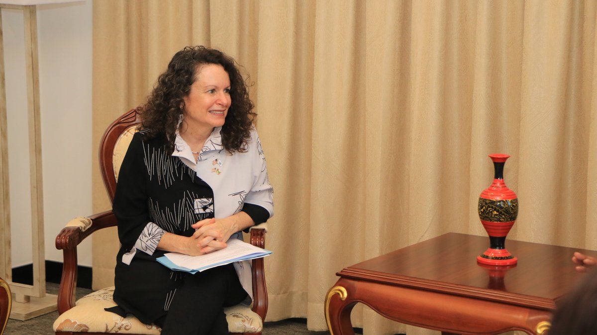 MoFAmv's tweet photo. Permanent Representative of the U.S. to the UN Human Rights Council Calls on Foreign Minister Shahid

📃 Press Release | https://t.co/DVWPI96brQ https://t.co/Be9rRfWYpo
