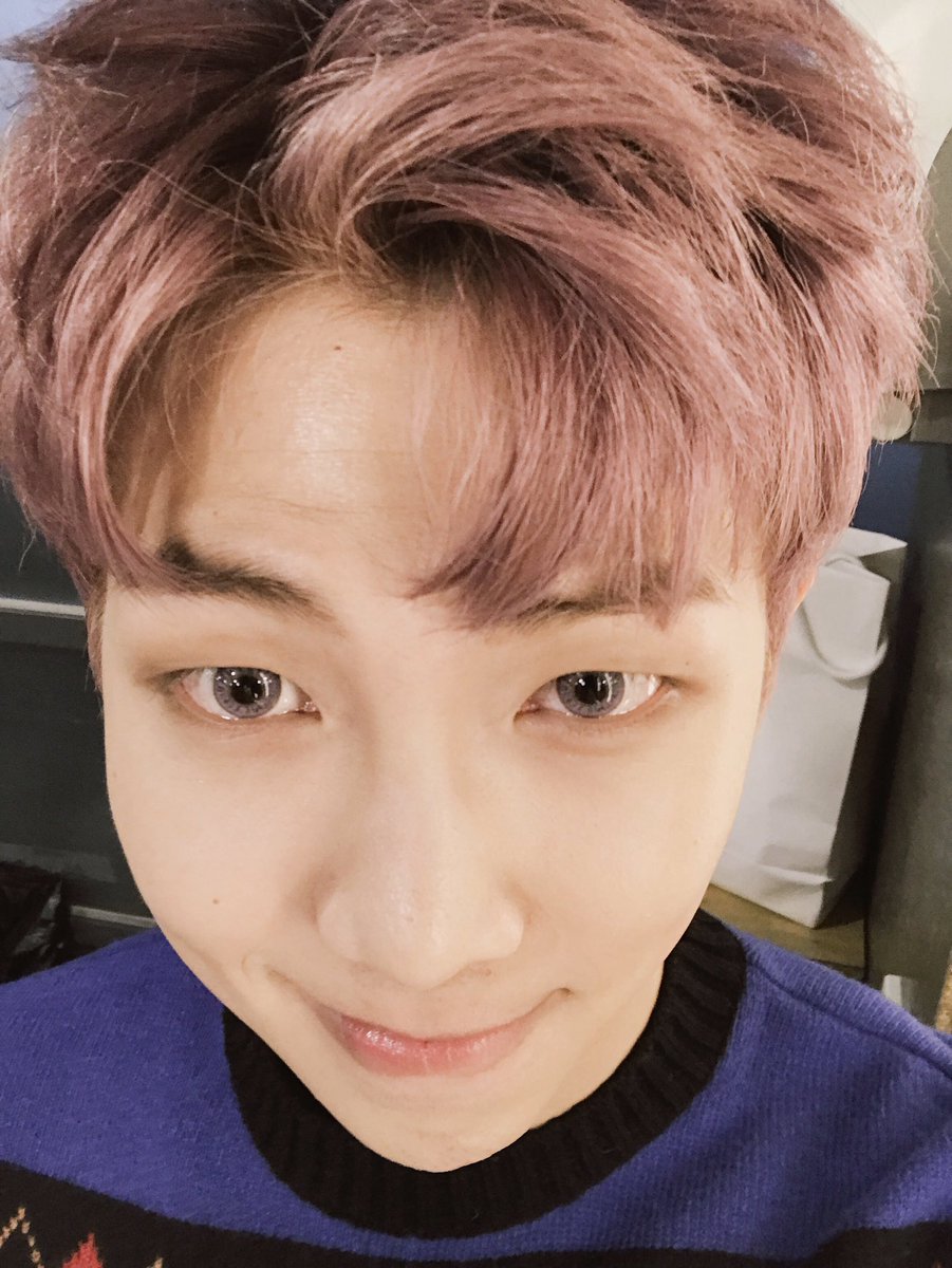 Happylulux's tweet photo. I vote #YetToCome for #BestMusicVideo at the #iHeartAwards 2023

2017.  방탄소년단 @BTS_twt
hope we could smile more :) https://t.co/G00e5L7IGT