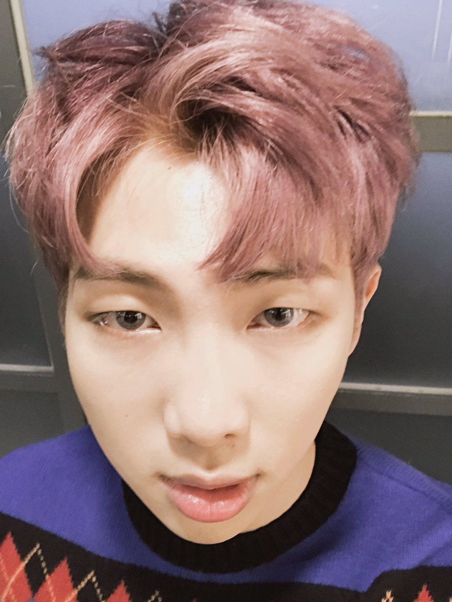 Happylulux's tweet photo. I vote #YetToCome for #BestMusicVideo at the #iHeartAwards 2023

2017.  방탄소년단 @BTS_twt
hope we could smile more :) https://t.co/G00e5L7IGT