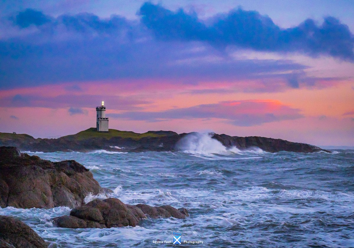 Elie Lighthouse yesterday. #Scotland #EastNeuk #StormHour
