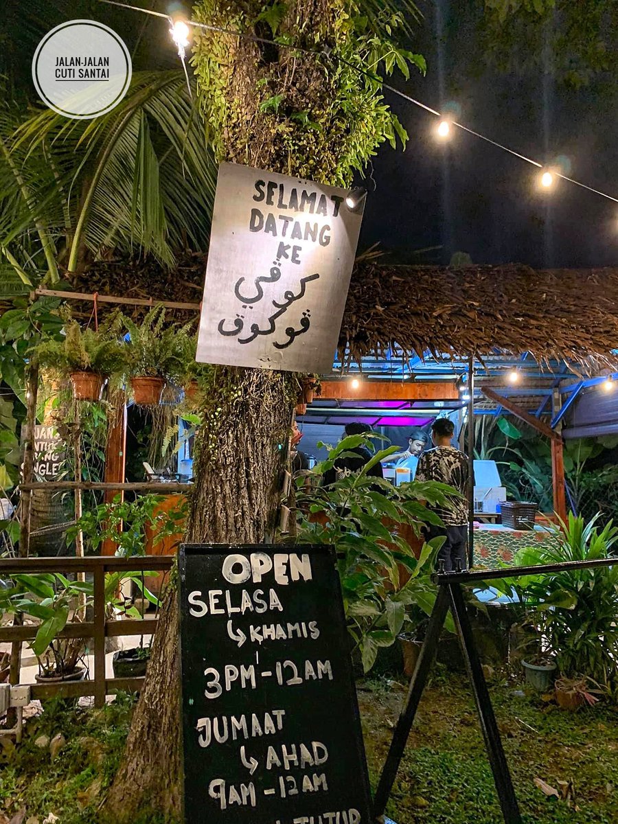 MalaysianFoods's tweet photo. TEMPAT NGOPi Santai suasana Kampung dengan rimbunan pokok nan menghijau dekat Shah Alam !

Kalau nak merasai suasana mengopi dalam suasana kampung boleh lah ke sini Warong Kopi Pokok! Boleh hilangkan stress kalau makan dekat sini sebab dikelilingi dengan pokok yang menghijau. https://t.co/WYwhz53f8L