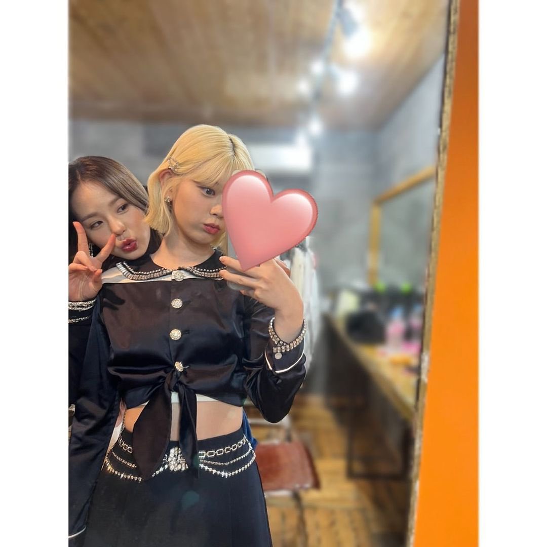 NiziUBrasil's tweet photo. Atualização de #RIKU no Instagram: (2/2)

"Diário de vida do NiziU ⭐️"

🔗https://t.co/On9n7EAoDX

#NiziU #NIZIUGRAM @NiziU__official https://t.co/14zzKxMCyO