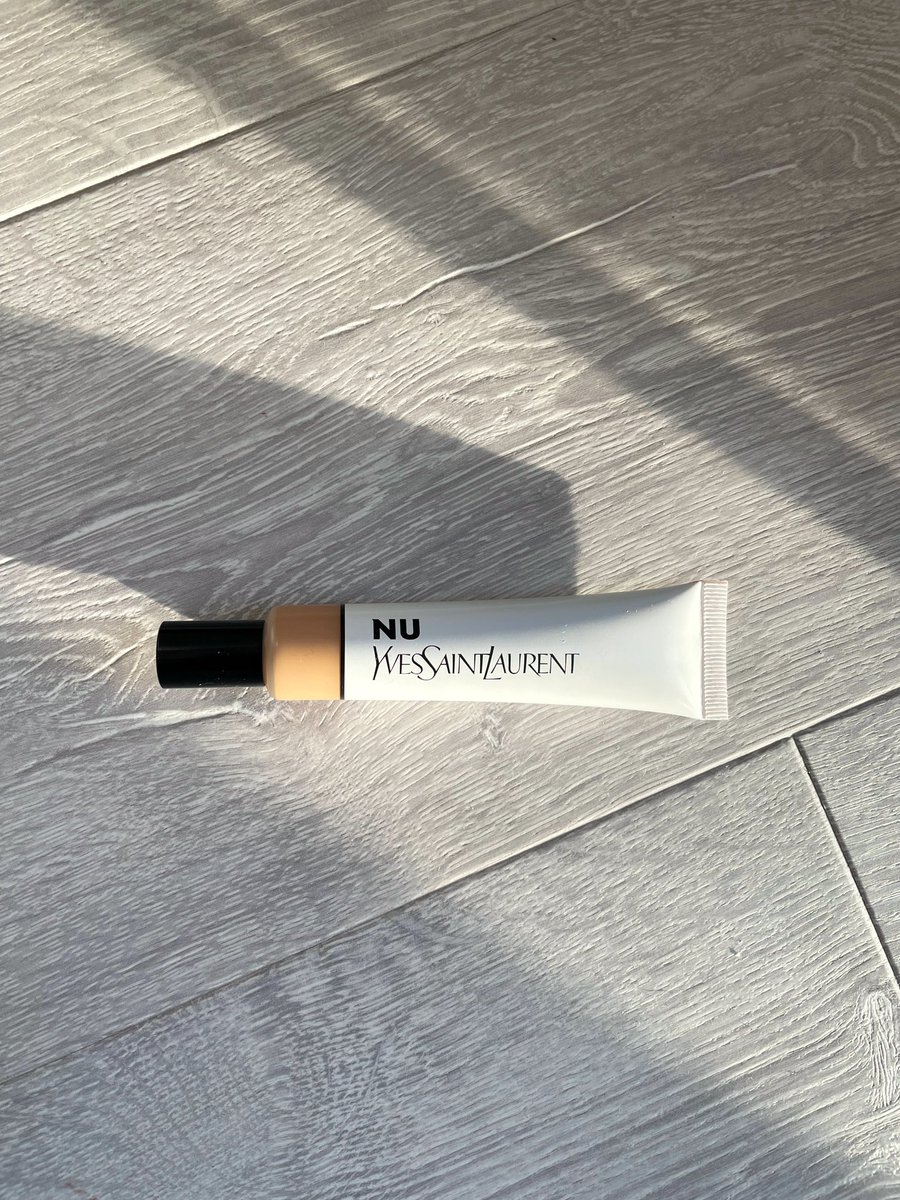 YSL NU Skin Tint ✨
It gives you that perfect bare skin look It also has hyaluronic acid to give you hydration and well as glow ✨
Use my code for 20% off lookfantastic LFTFTRUSHAR tidd.ly/3GLzLbb

#yslbeauty #yslnuskintint #yslmakeup #hybridmakeup #hyaluronicacid