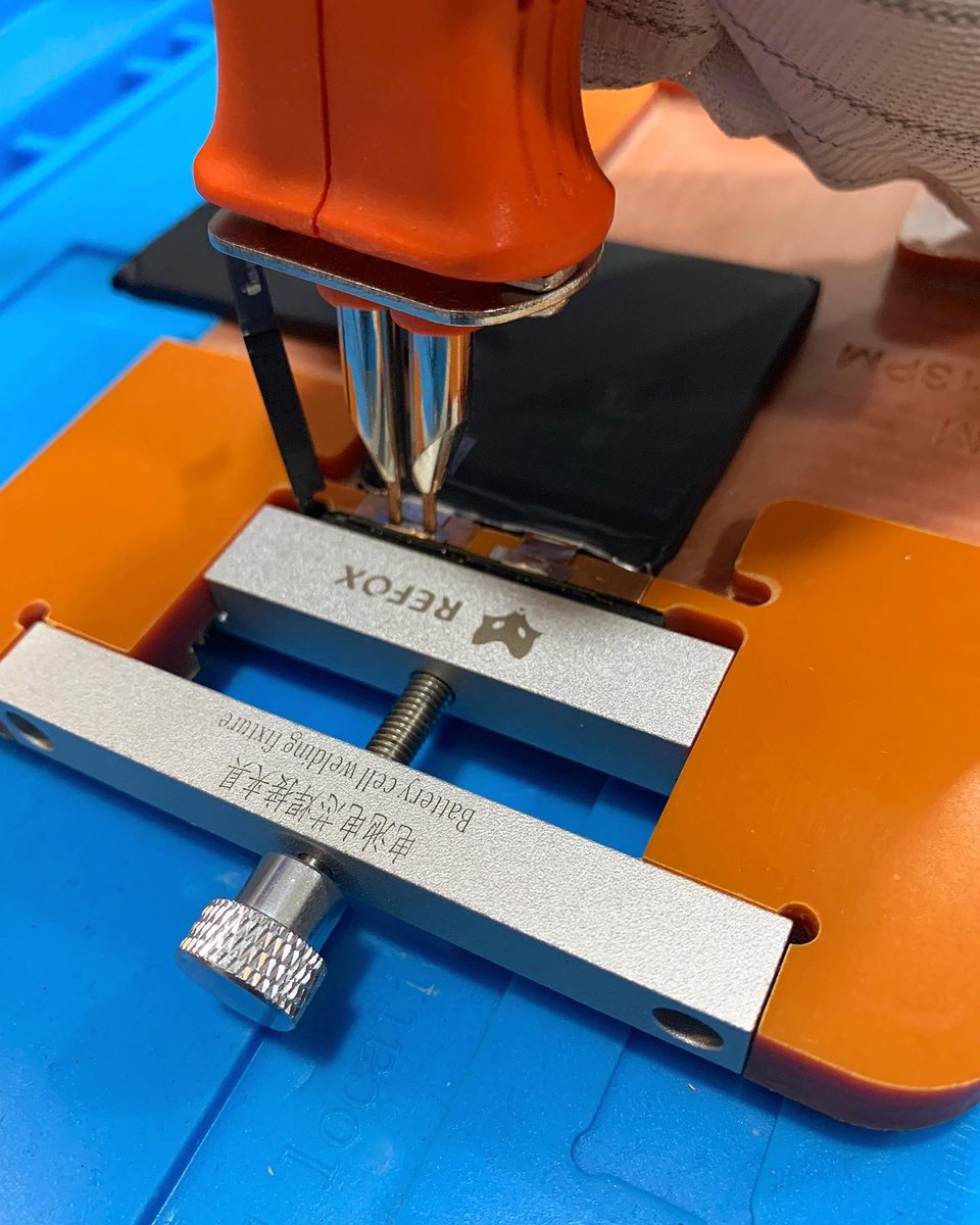 ASLE_Novatec's tweet image. 🪫Batería inflada: Así es como la reparamos a través de la soldadura a una batería nueva.

En #ASLENovatec siempre es un placer ayudarte con tus dispositivos electrónicos 🙌🏻