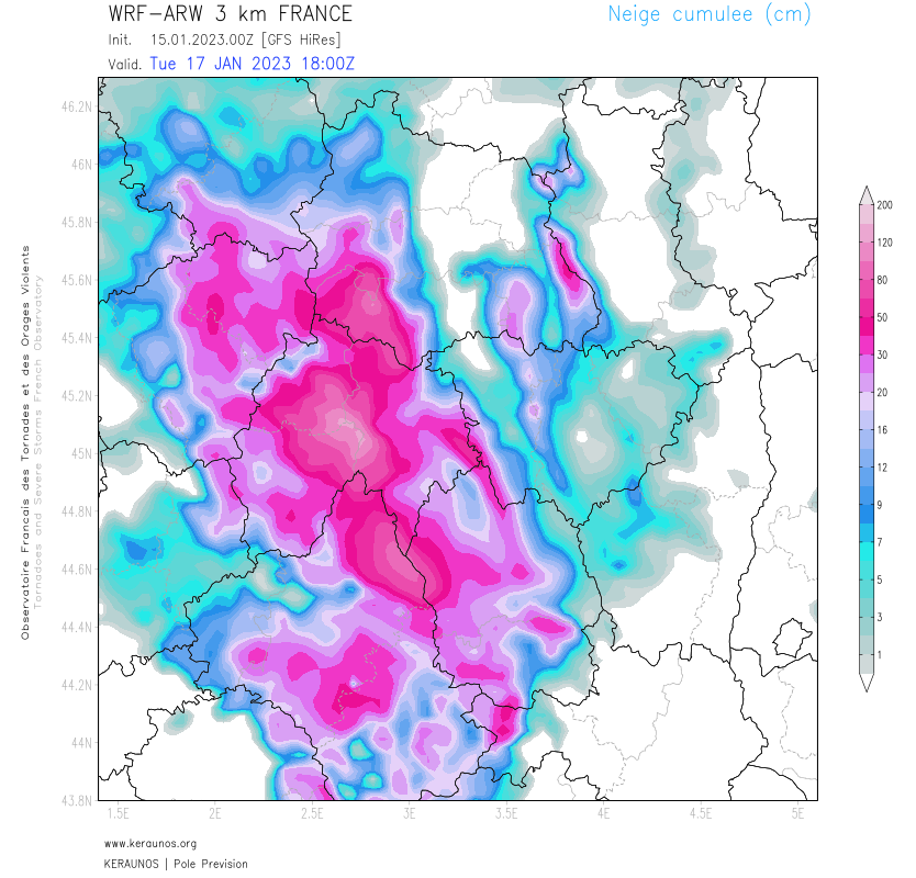L'ouest du Massif-Central va être exposé à un flux d'ouest/nord-ouest propice aux fortes chutes de #neige en ce début de semaine. Le #Cantal apparaît très exposé à des cumuls > 60 cm sur le Sancy d'ici mardi soir. 