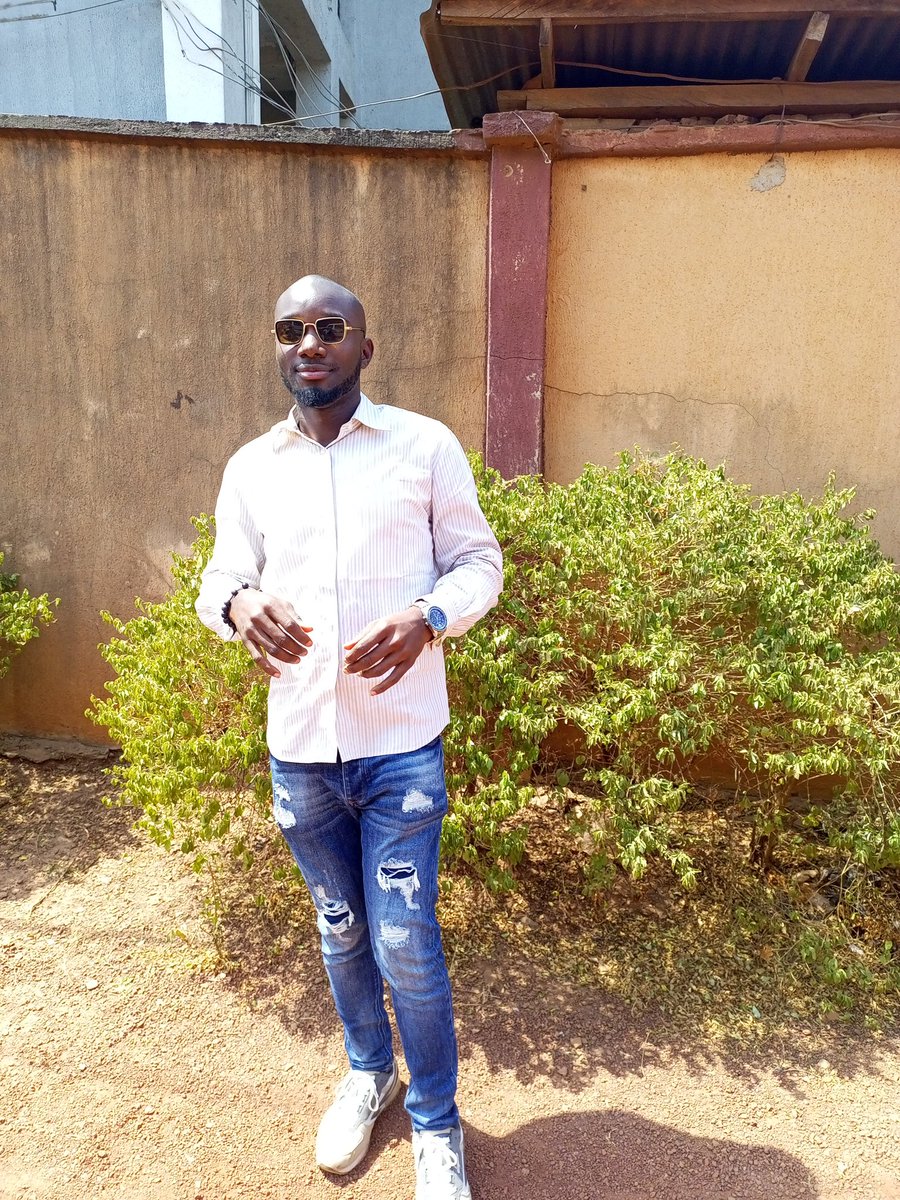 donjelar92's tweet image. We All Have Problems; The Way We Solve Them Is What Makes Us Different.

#HAPPYSUNDAY 
#ENGRMUJ
#ORJI~ABIA
#YearofGrace..