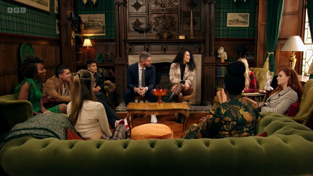 DeVerrazzies's tweet photo. And finally #TheTraitorsUS Geraldine closed #TTUS #Awards #S01E02, repeating her previous success and tearfully accepting "Blooie🫐🏆 for Most Obvious Eye Contact Avoidance and Worst Time to Have a Big Idea." Join us next time for even more #TheTraitors #TheTraitorsUS #Awards https://t.co/F3OMudNqjQ