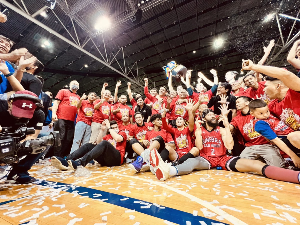 pbaconnect's tweet photo. Your 47th Commissioner’s Cup 🏆

@barangayginebra!!! #PBAFinals #PBAGameTayoDito https://t.co/FJLTRKobKG