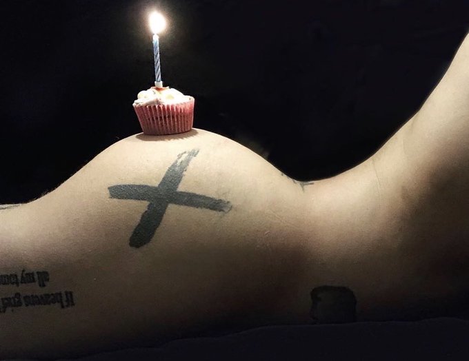 30 😳🎂 https://t.co/BEOwRyYG2u