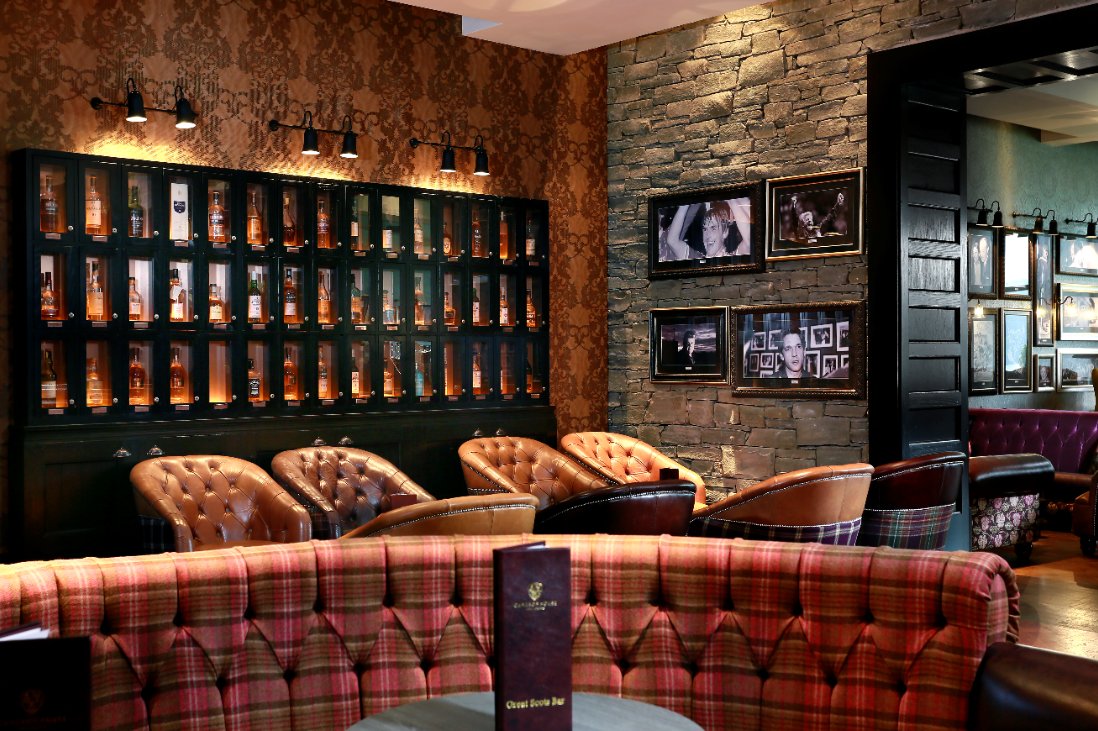 Escape the brisk weather and settle in for a dram at our famous Whisky Bar; there’s over 300 to choose from. 🥃

Find out more at bit.ly/3UeKkIj

#CameronLodges #LochLomond #Whisky #WhiskyBar