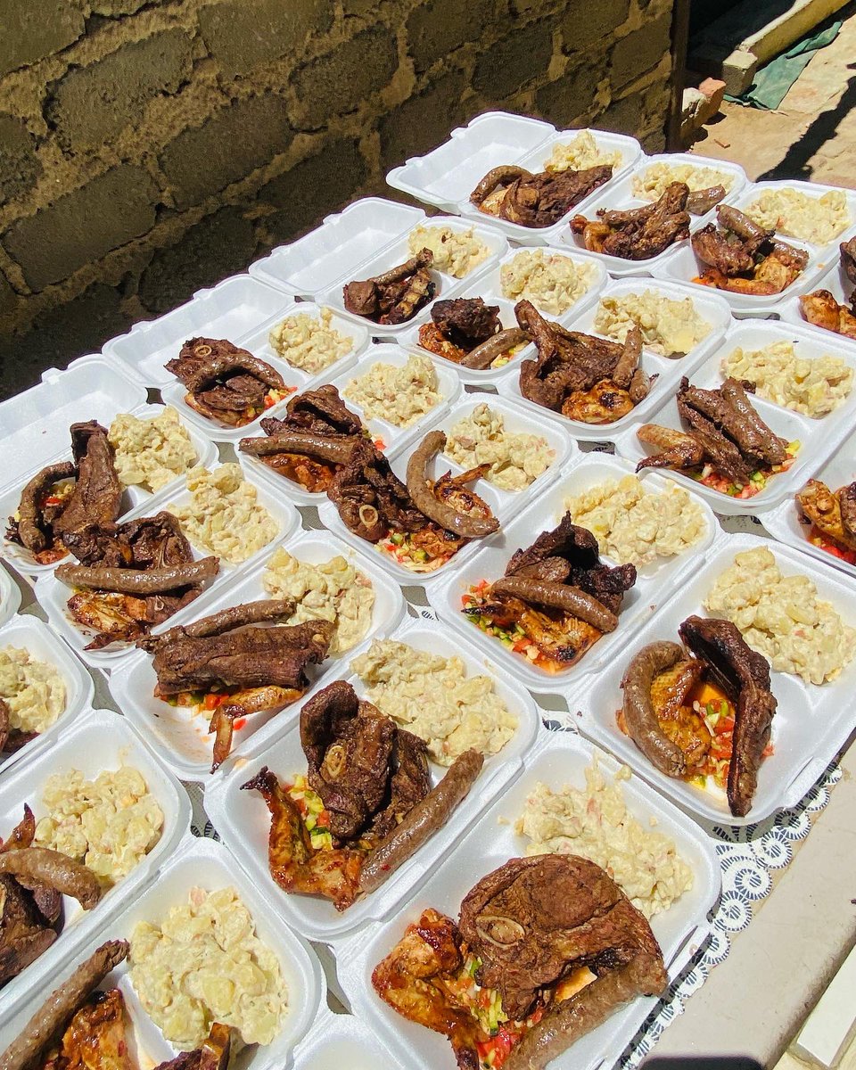 smonicaaaaaa's tweet photo. Good day,Hope you’re all well &amp; having a blessed new year. 🙏🏾
I will be taking braai plate orders once again,same price N$100 with N$30 for delivery. Please do order/ share on your status &amp; with colleagues you think will be interested. I will truly appreciate it. ❤️ https://t.co/u6M2aXGygy