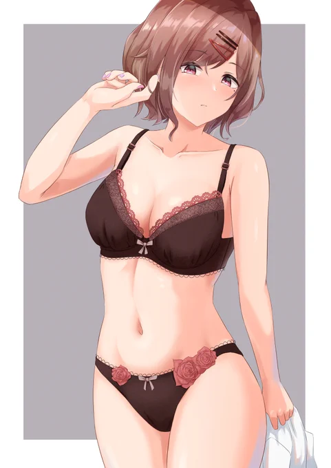 下着の樋口円香さんです 
