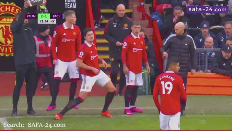 Even Ten Hag was wondering what Maguire was trying to do there 😂