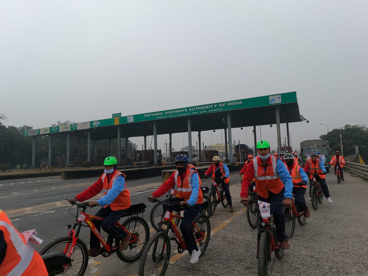 peoplebuzzindia's tweet image. An #indianstartups from Bihar has created an #ElectricVehicles a cycle, a #Setrans #Venture. 1000 kilometres on EV #bicycles in #Bihar. Bravo #Life_Must_Gaon  #RanaRaushanSingh #startupindia #MissUniverse2022 #MissUniverse #MissUniverse2023 #BharatJodo #RahulGandhi