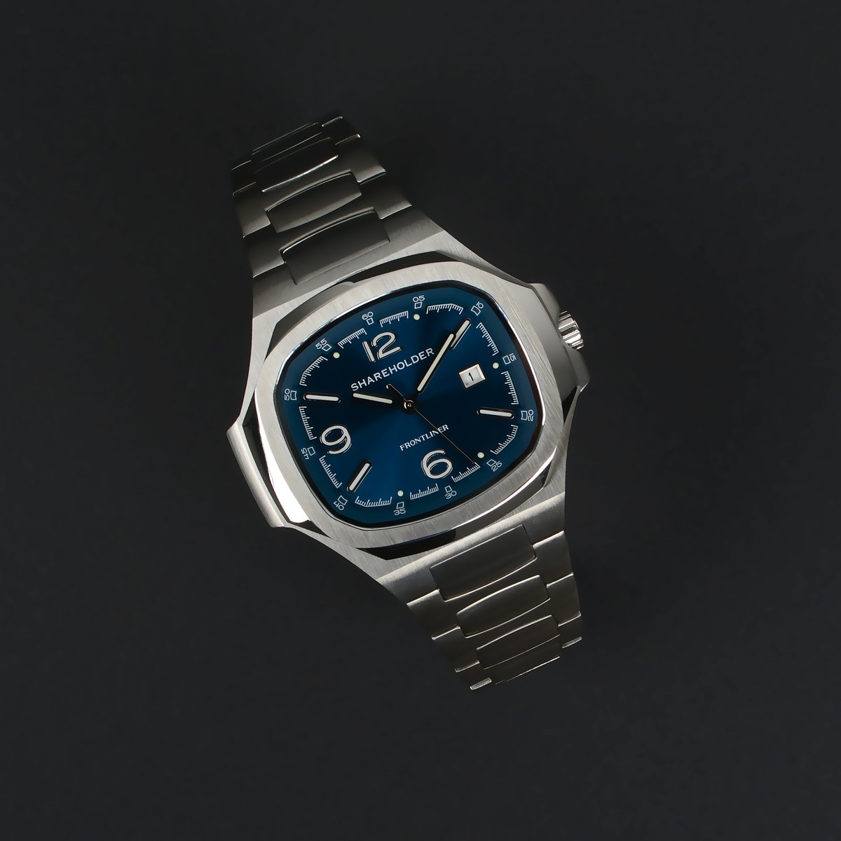 SHAREHOLDER_W's tweet photo. -FLAT SAPPHIRE CRYSTAL A/R
-SWISS C3 SUPER-LUMINOVA 
-50M WATER RESISTANT 
-2115 JAPAN MOVEMENT QUARTZ 
- CASE SIZE:38 X 48MM
-2 YRS INTERNATIONAL WARRANTY 
-FREE SHIPPINGWORLDWIDE https://t.co/dC0kGYSPyI