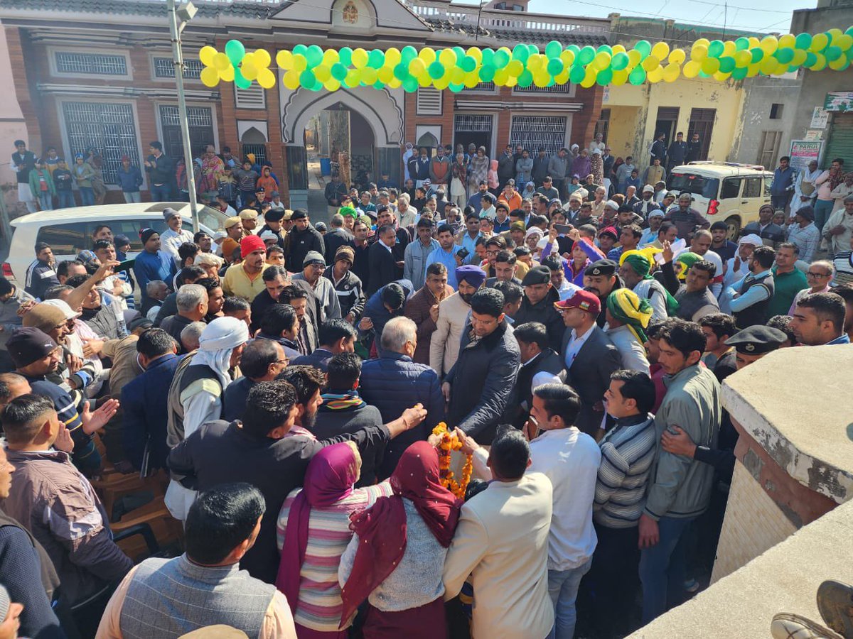 अभी मेरी कर्मभूमि उचाना के खेड़ी मसानियां गाँव में ग्रामीणों की समस्याओं को सुना और गाँव के स्टेडियम की चारदिवारी एवं शमशान घाट की चारदिवारी व शैड बनाने के निर्देश अधिकारियों को दिए।