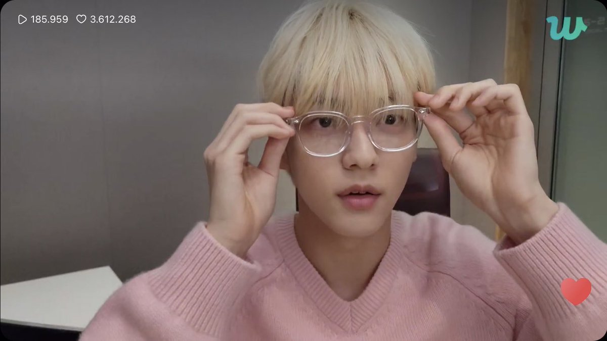 soobiIove's tweet image. soobin with glasses 💗