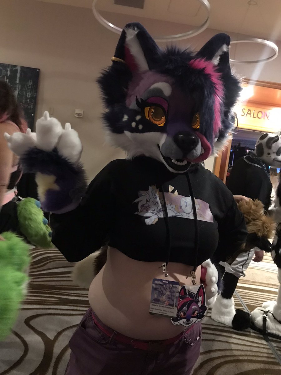 suitsyourfancy's tweet photo. THE FC NIGHT MARKET IS LIT!!! @furcon #furtherconfusion2023 #nightmarket https://t.co/3BpedfbvSD