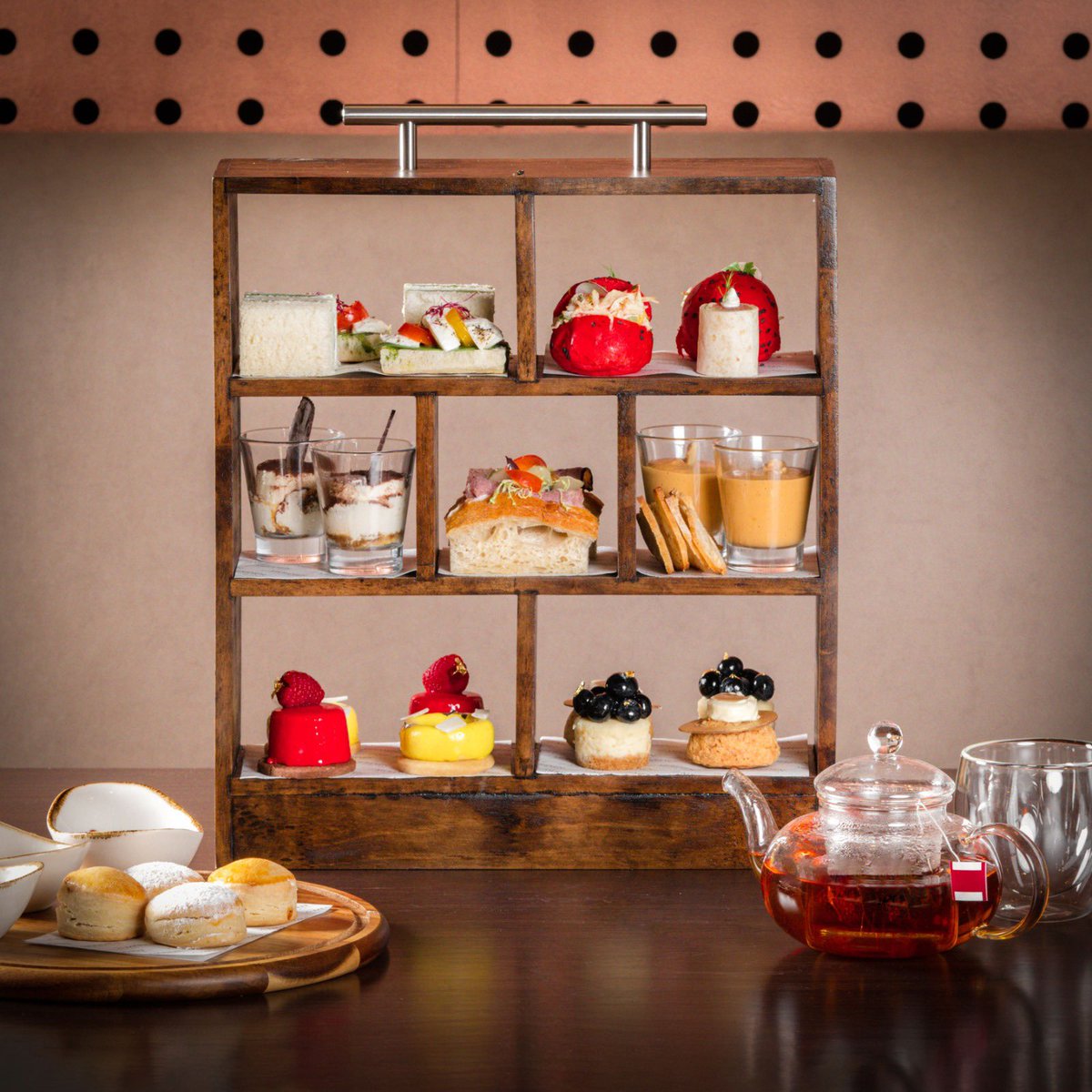 Gather in style with your friends around French delicacies in the unique atmosphere of Café Rouge and enjoy bites &amp; sips for an afternoon to remember.

-High tea inclusive of Canapés, sweets &amp; scones: 128 QAR for two

DAILY: 2PM – 5PM

To reserve your table, kindly call 40413333