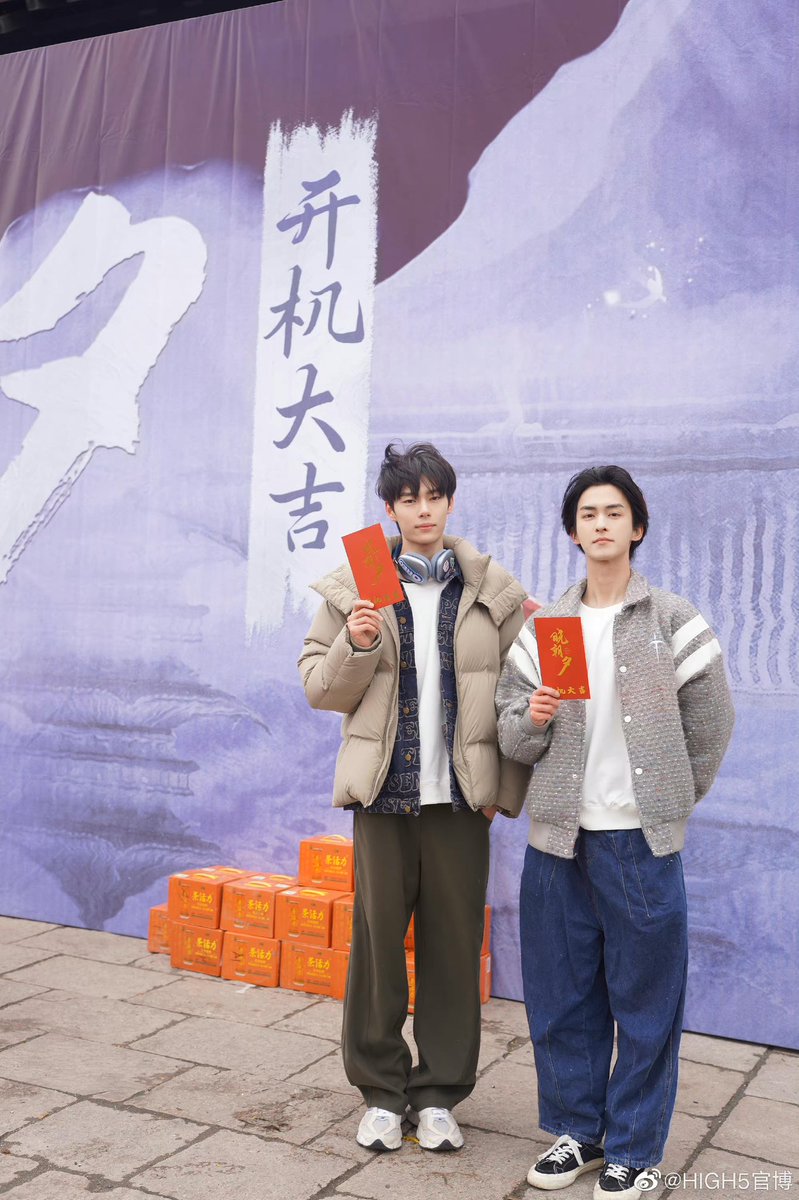 tueamo's tweet photo. #MaSihan and #YangTao for #JadesFatefulLove ❤️
#晓朝夕 #马思涵 #杨淘
#HIGH5 #BC221 https://t.co/Y62gQEUnMZ