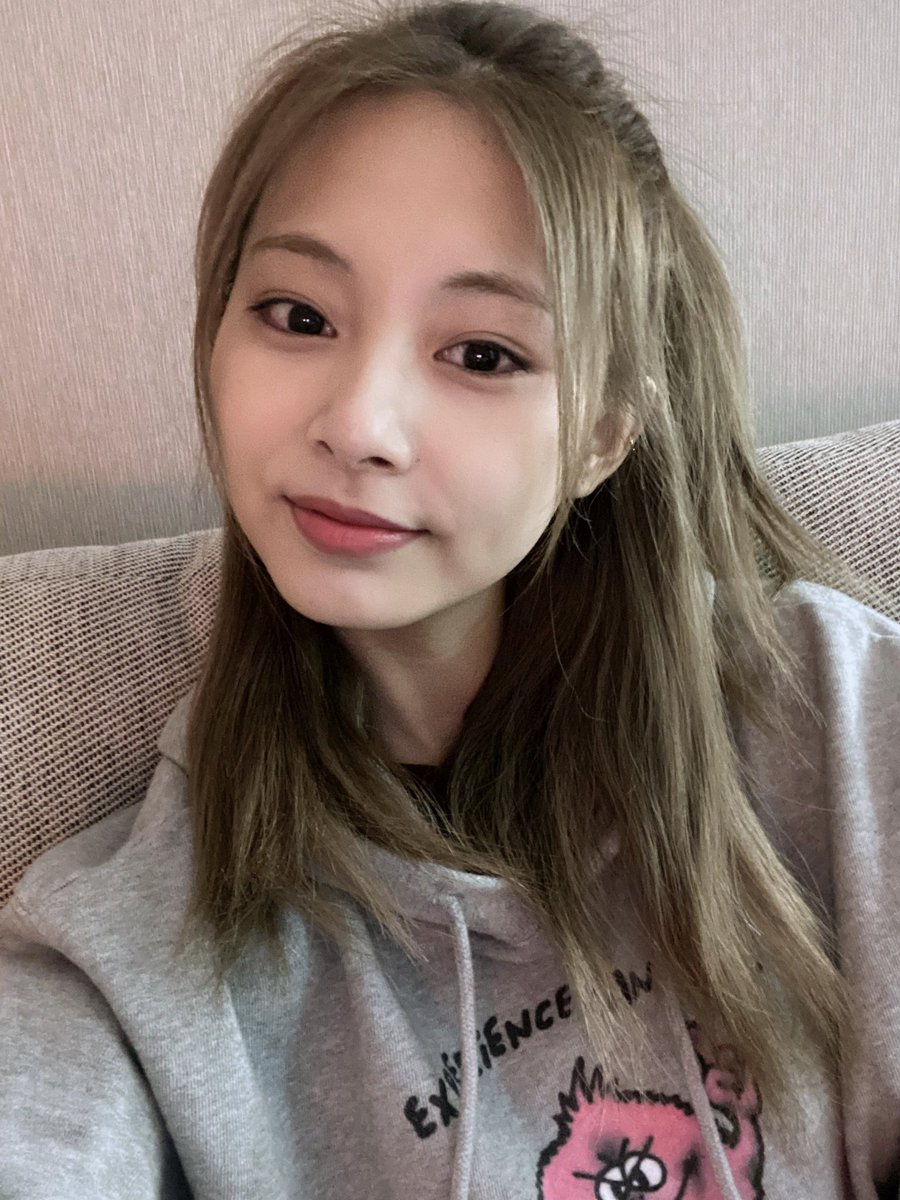 tzuyusbbl's tweet image. 5:56 PM KST 📸