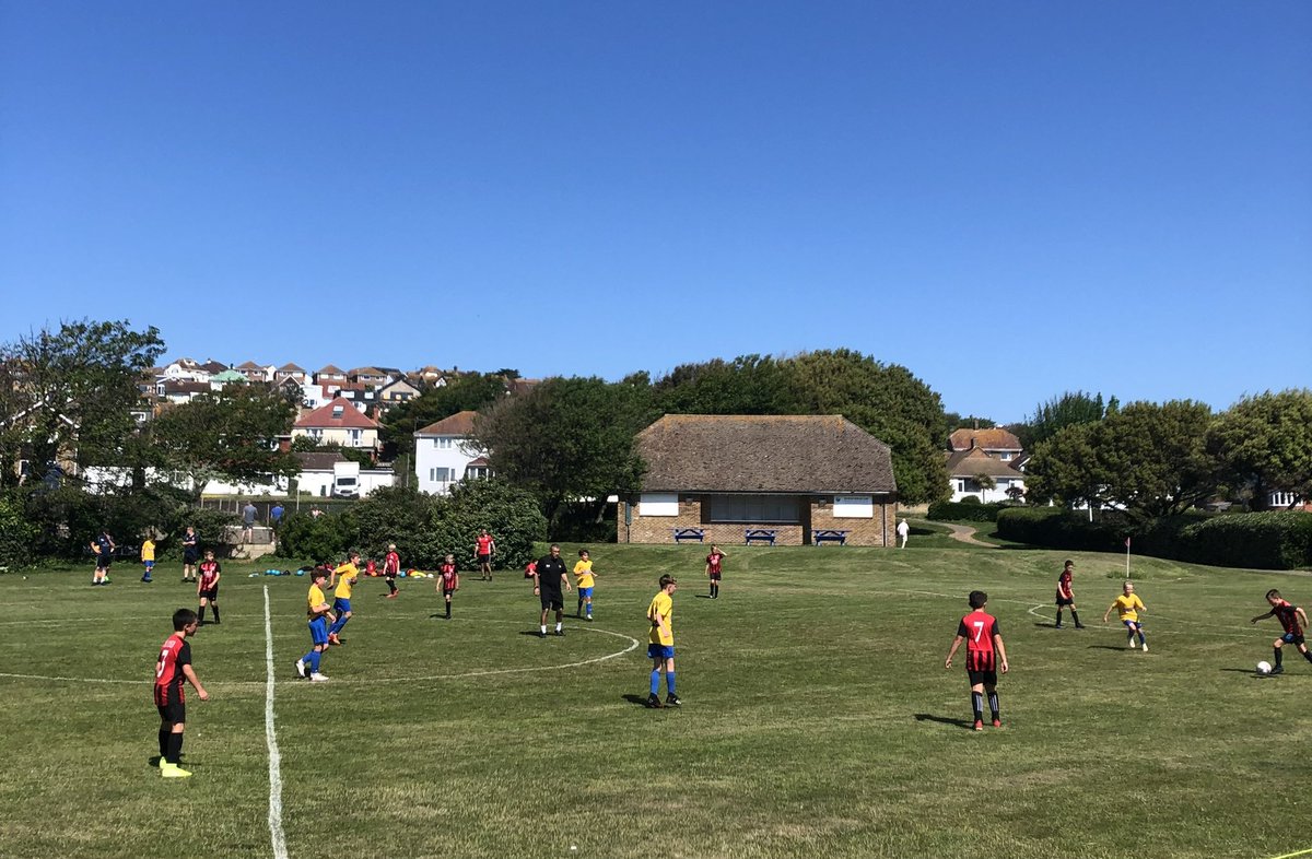 Please take a minute to sign the petition against the closure of the public toilets in Saltdean Oval Park.
These are used regularly on training and match days by our youth teams, opposition teams and their families.
Link to register &amp; sign petition here:
democracy.brighton-hove.gov.uk/mgEPetitionDis…