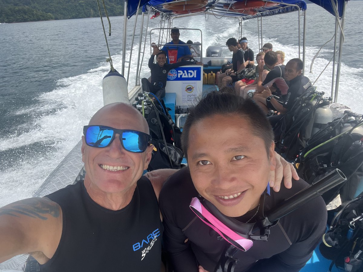 divedownbelow's tweet image. Out #scubadiving @divedownbelow with our wonderful guests &amp;amp; #diveteam of #padiinstructors #livingthedream #kotakinabalu #sabah