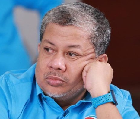 NenkMonica's tweet photo. Diantara kedua figur ini, siapa yg menjadi Idola dan yg anda kagumi  ? 
@rockygerung_rg 👉 RETWEET
@Fahrihamzah     👉 LIKE https://t.co/UKM3Kw6Jxv