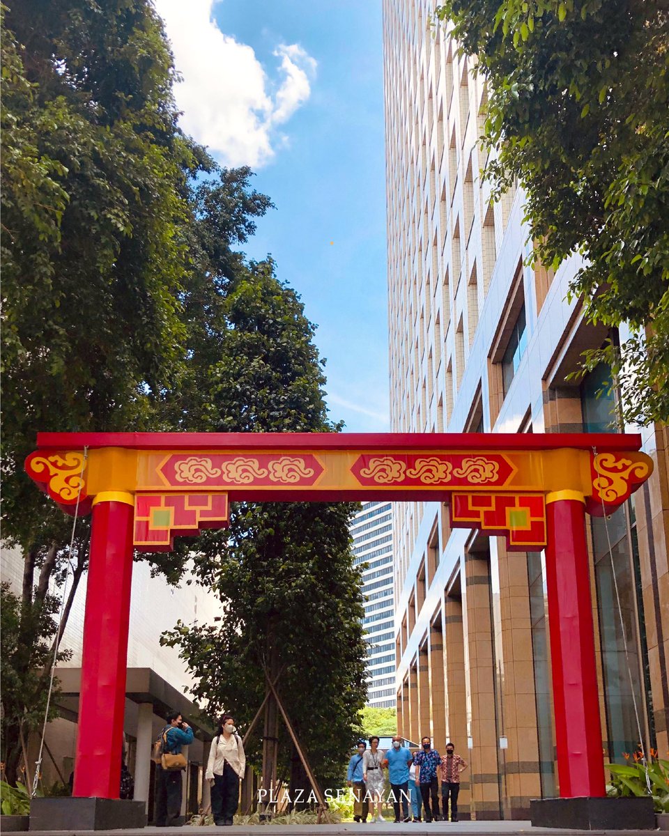 PlazaSenayan's tweet photo. This is a lucky year for many, so be ready to embrace the unexpected and see where it takes you!
#PlazaSenayanLunarNewYear
#PlazaSenayanRabbitYear
#PlazaNostalgia
#SweetBalance
#LeisurelyProductiveAtPS
#WhatsOnPlazaSenayan https://t.co/po5eq536eO