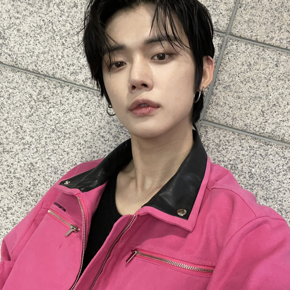frosebin's tweet photo. hari ini temanya pink couple https://t.co/CAgpAvLh80