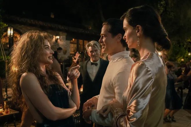 Linousaure's tweet photo. (NO SPOIL)

On entend souvent «une véritable déclaration d’amour au cinéma» : Babylon en est la définition même. Chazelle avait déjà crié son amour pour le 7e art et la musique mais pas à ce point. 

Avec Babylon, il hurle au monde à quel point le cinéma est important et unique. https://t.co/aQmXXrrNUE