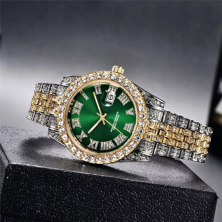 IcebaebaeC's tweet image. Back in Stock! Premium Iced Out Green Dial Crystal Rhinestone Quartz Watch 
Shop online at icebaebae.com

Countrywide delivery from R65 and FREE delivery on orders over R500

#icebaebae #icedwatches #diamondwatch #wristwatch #watchcollector instagr.am/p/CnbjYP0o7je/