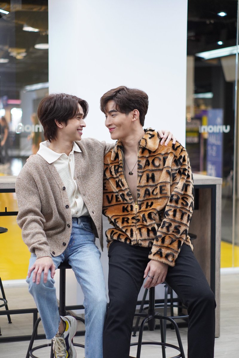 น่ารักไม่ไหว ที่ญี่ปุ่นมีอะไรน้าาาาาาาา ><
#WeTVx609SecretsLIVE