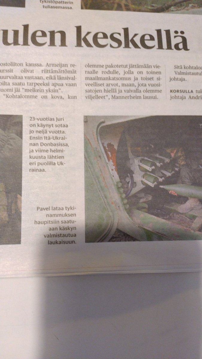 TimoExKotka's tweet photo. #HS ja kirjoitusvirheet

Viime aikoina olen huomannut usein kielioppivirheitä muuten niin laadukkaassa päivälehdessä.

Tänään ihmettelin outoa tavutusta. Mielestäni tämä lehti maksaa paljon ja tällä hinnalla tulisi saada laatua myös suomen kielen käyttöön.

#KOTUS https://t.co/CTEqYQL0Kc