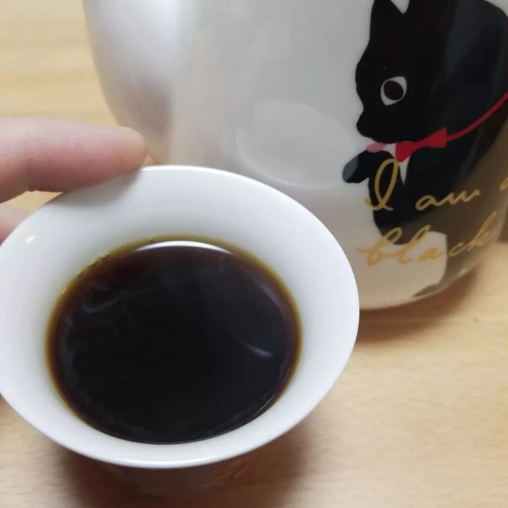 そしていつも通り焙煎15分後には液体にされちゃうのでしたw
なんか過去にウイスキーとジンに豆浸けたときの味を思い出した…(笑)
好みの焙煎度はこれから追求！

#エチオピアコーヒー
#アナエロビック
#コーヒー好きな人と繋がりたい instagr.am/p/CnbfNLzBIyl/