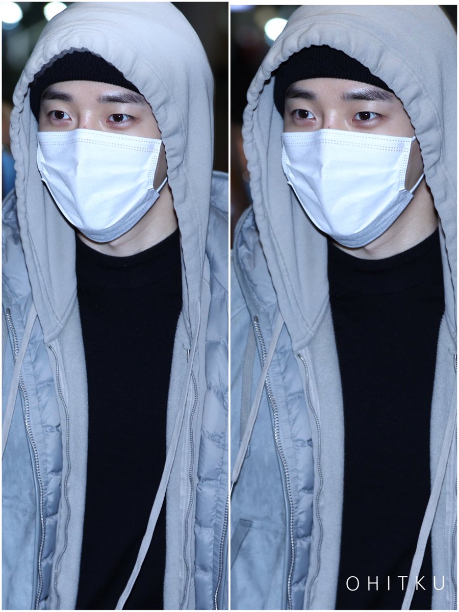 우로빠 눈 왜 커졌는지 아시는 분? 😆

20230114 인천공항 입국