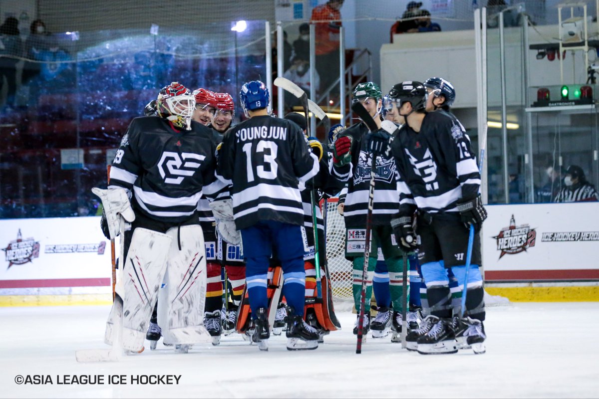 ALhockey_JP's tweet image. チームブラック 15-12 チームホワイト

チームブラックの勝利🔥

#アイスホッケーヒーローズ2
#アジアリーグオールスター
#アイスホッケー