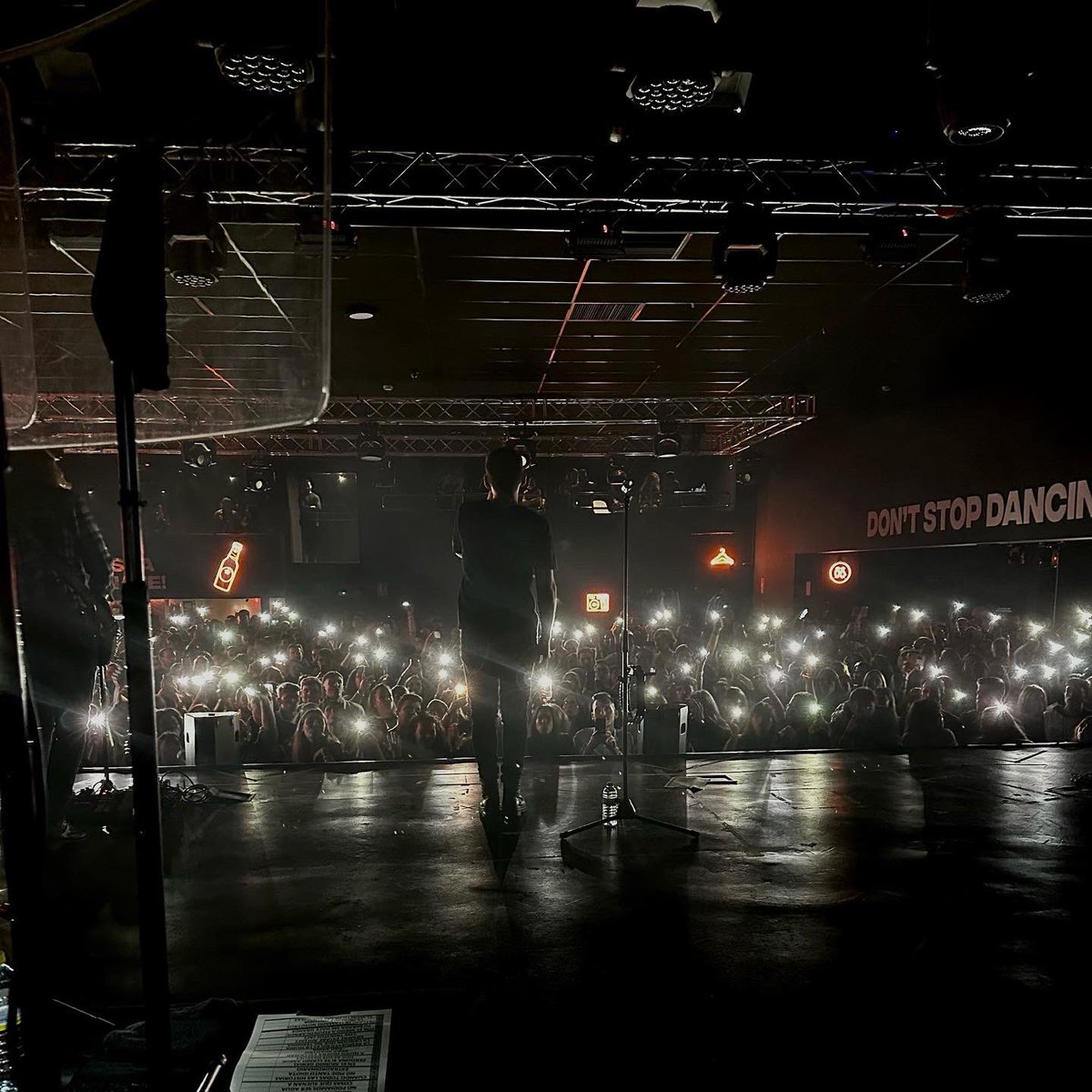 MalditaNerea's tweet photo. Cuando jugamos en casa las luces brillan de un modo especial 😍
¡Millones de gracias Murcia! https://t.co/8PXsK3bM6t