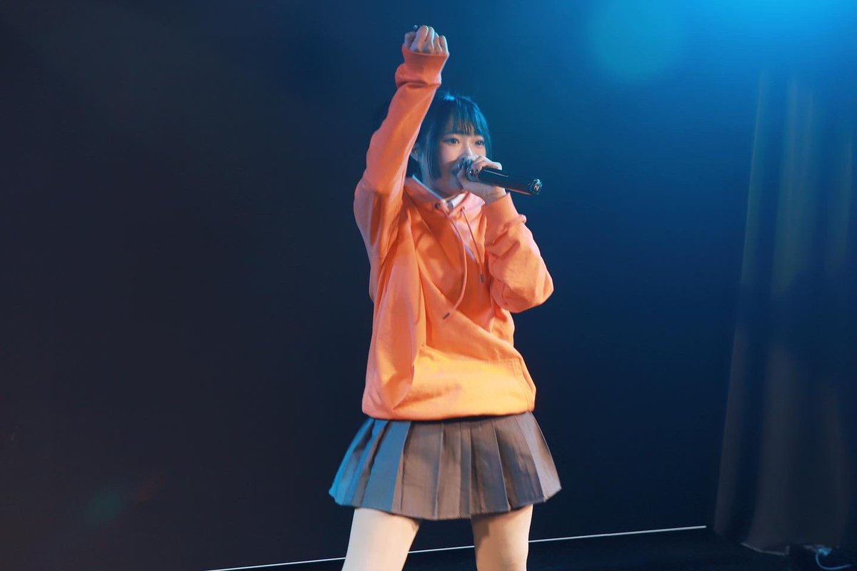 3ternal_hikari's tweet photo. セーターとシャツの組み合わせがとってもスペシャル🧡
✿...:*☆:**:。♡。:**:。☆*。:..✿
❥
❥
❥
❥
❥
❥
❥
❥
❥
❥
#自撮り #フォロー #フォロー募集 #フォローミー #萌え #かわいい #大好き #可愛い #黒髪 #3ternalproduction #3ternalproject #idol #stage #地下偶像 #地下アイドル https://t.co/JyW5mt5XGn