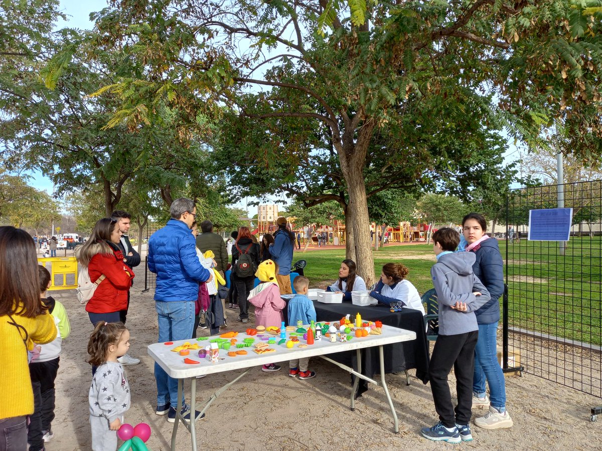PalmaCiutatAmig's tweet photo. Vine a participar a la gimcana Sant Sebastià Dretfensor! ‼️

📍Parc de Sa Riera
🕐 Hi serem fins lea 14h

Pasa per el punt d'informació per fer la teva inscripció!

#PalmaCiutatAmiga
#DRETFENSOR #DRETFENSORA https://t.co/nRyTPGblrH