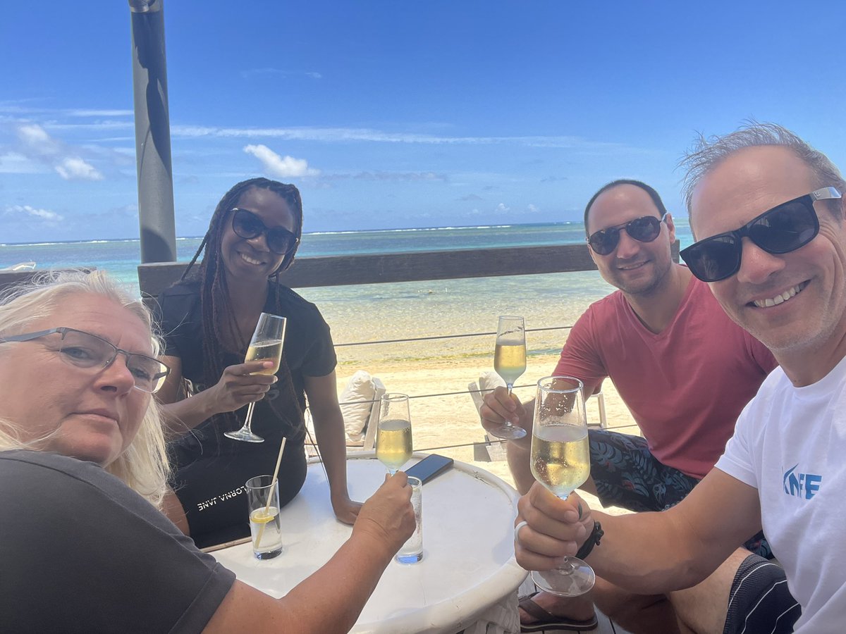 The <a href="/KnifeCap/">Knife Capital 🔪</a> Cape Town Investment team waiting for our London colleagues to arrive in #Mauritius to kick 2023 off in Strat Session style… #VentureCapital