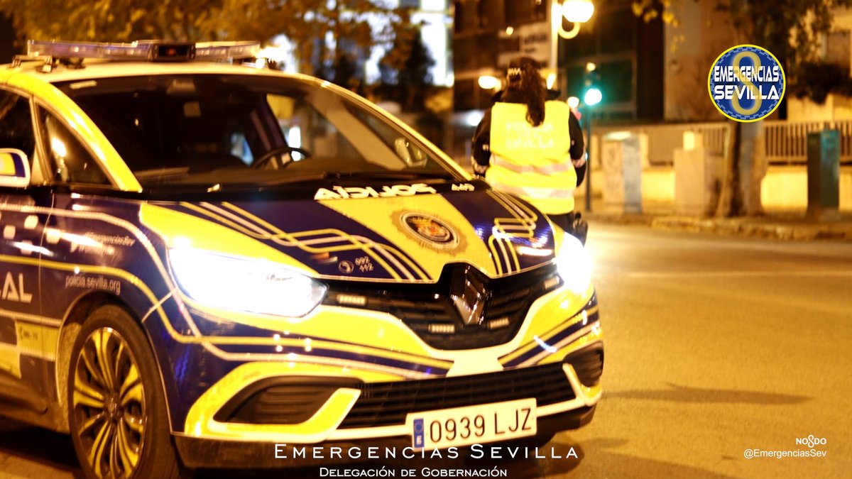 EmergenciasSev's tweet photo. Durante las noches del fin de semana, el Centro de Control de @PoliciaSevilla ☎️092 gestionó 168 sucesos.
- 41 intervenciones por #Botellona con 119 denuncias.
- 48 incidencias por ruidos
- 10 establecimientos inspeccionados con 5 denuncias y una suspensión temporal de actividad. https://t.co/c0ikWjTLe2