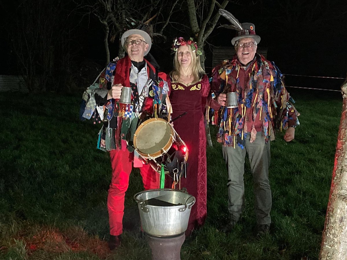 Thank you to everyone who braved the weather and attended our Wassail.  A massive thank you to Dr Turberville's Morris, Mike Highfield, Gerard Tucker and The Somerset Paddies. We look forward to seeing you all next year.