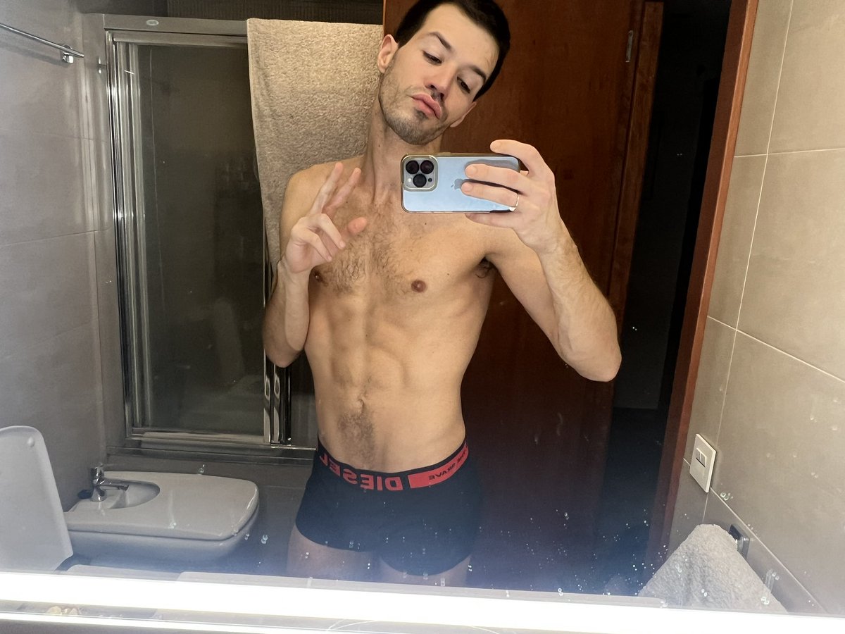 Holaaa #gay