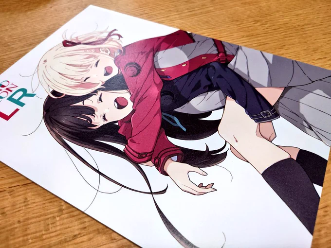 イベント帰りに寄っていみぎせんせいのどうじんし受け取ってきたんだけどもう最高でございました疲労と眠気に敗けかけてためきに情報くれた皆様に圧倒的感謝。。。 