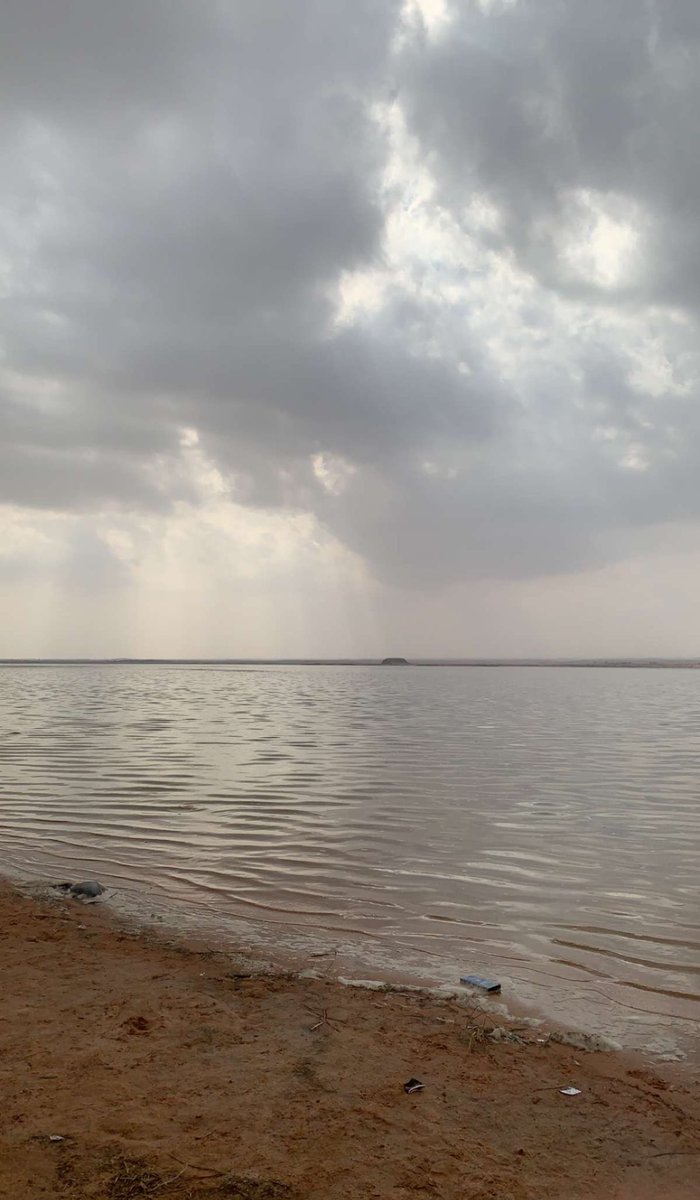 Rakan_ALbashri's tweet photo. #العوشزية #عنيزة تصويري مع الغيوم يوم السبت ١٤٤٤/٦/٢١ https://t.co/3azNjyOEmr