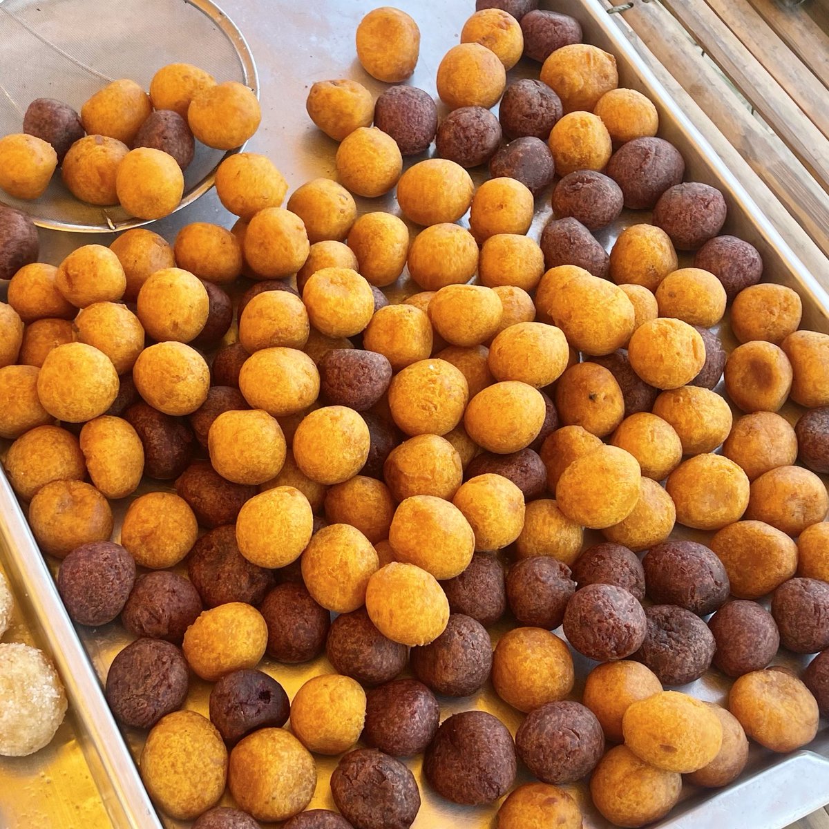 sfkkfs_'s tweet image. เช็คประชากร ชอบกิน กดรี