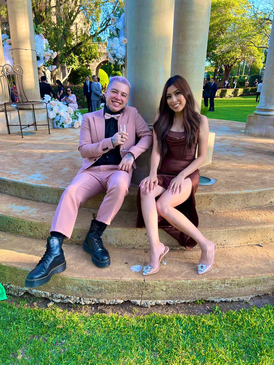 double trouble (she not my gf thx)