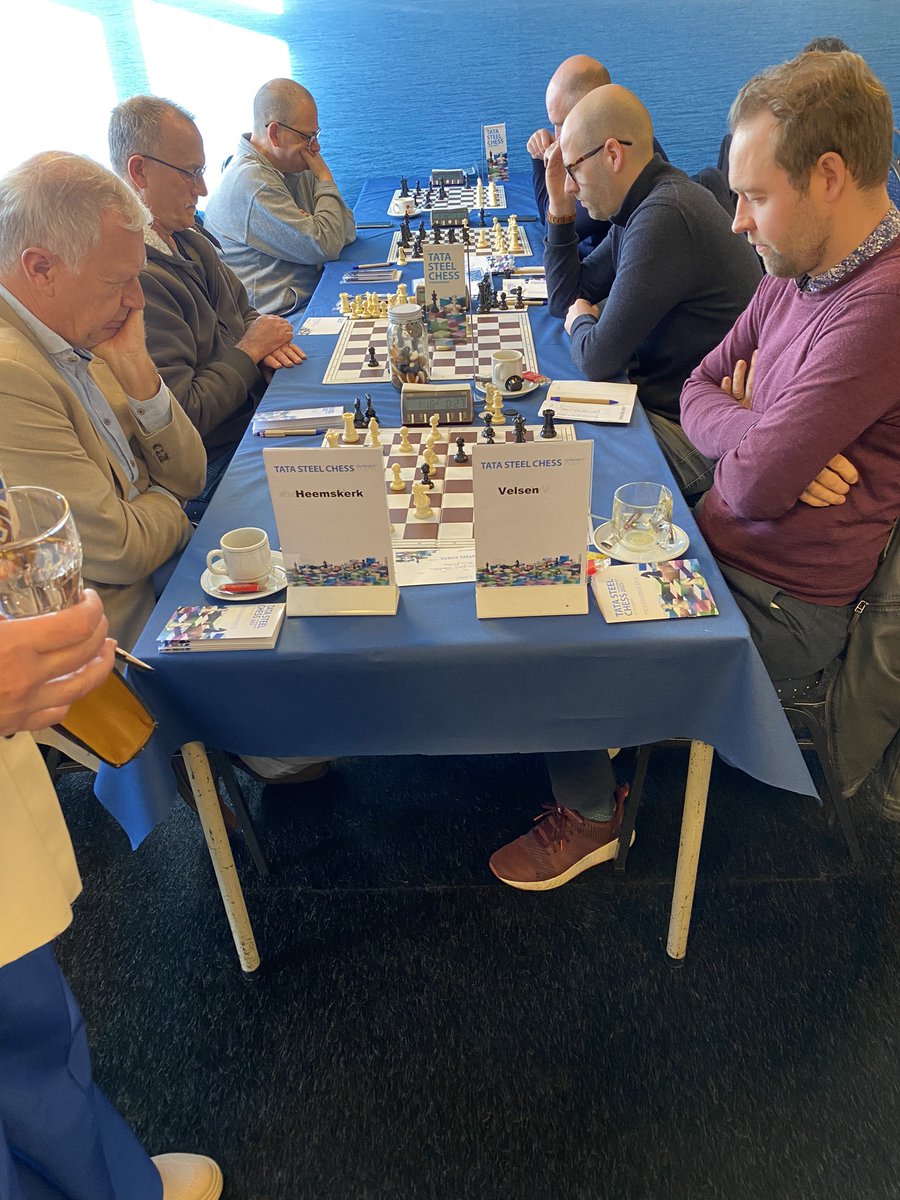 Geweldig tournooi <a href="/tatasteelchess/">Tata Steel Chess Tournament</a> eerste 2 overwinningen van de dag voor <a href="/Castricum_NL/">Gemeente Castricum</a> zijn binnen (tegen Beverwijk)